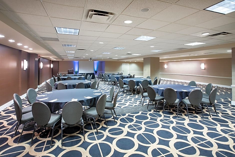 Crowne Plaza Hotel Kansas City Downtown By IHG