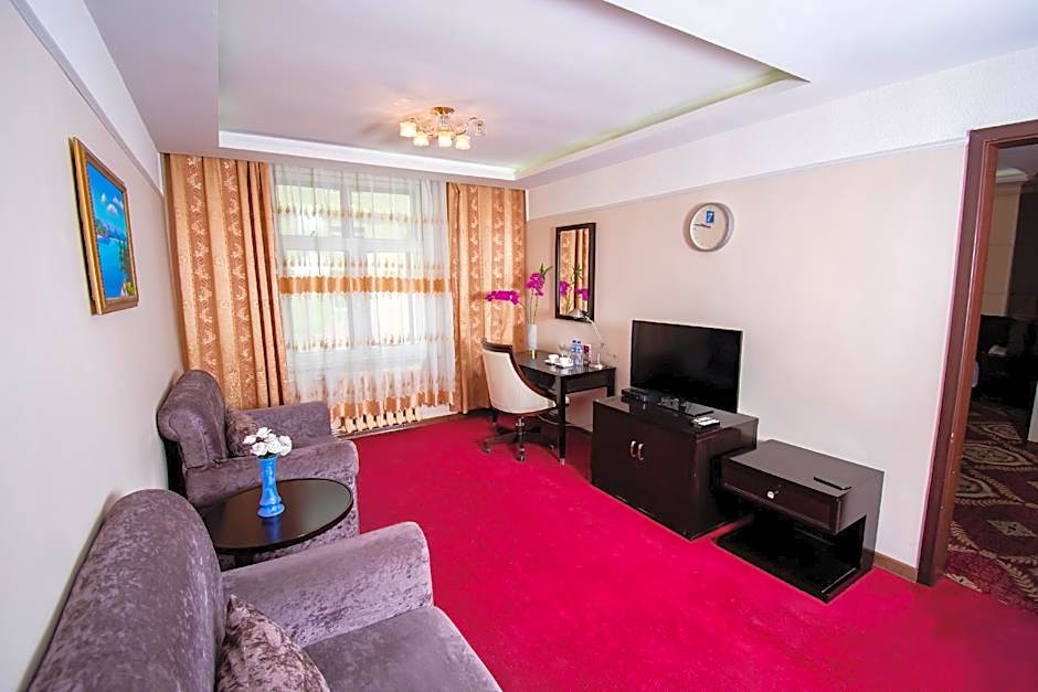 Mika Hotel