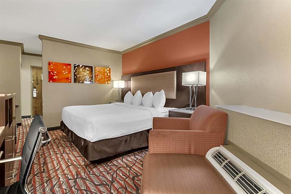 Best Western Plus Brookside Inn