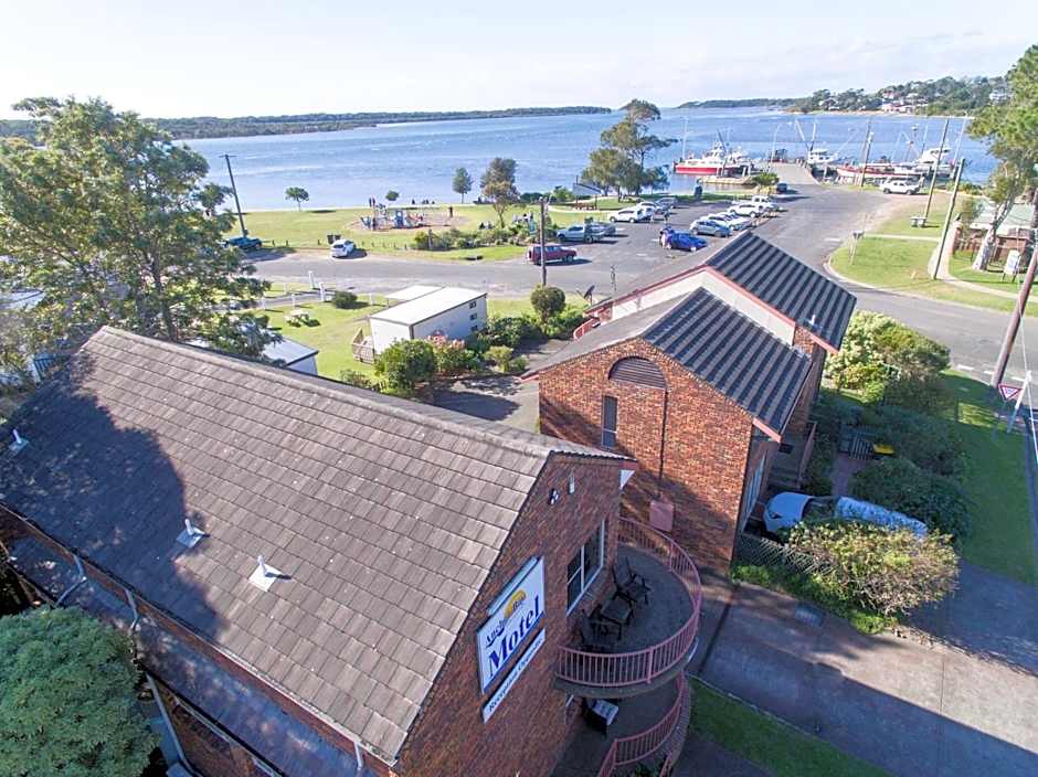 Anchor Bay Motel
