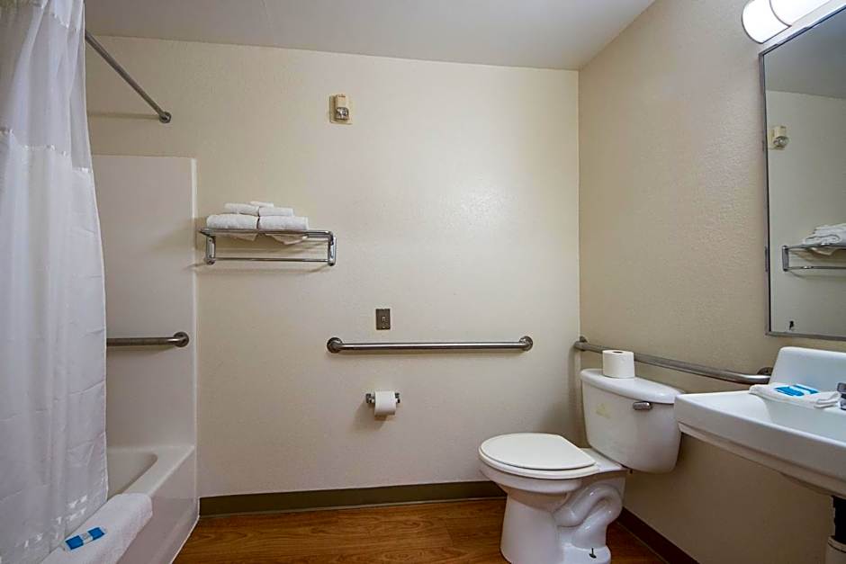 Hometowne Studios Dallas - Irving