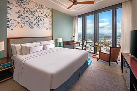 The Level Deluxe Room - Executive Lounge Access