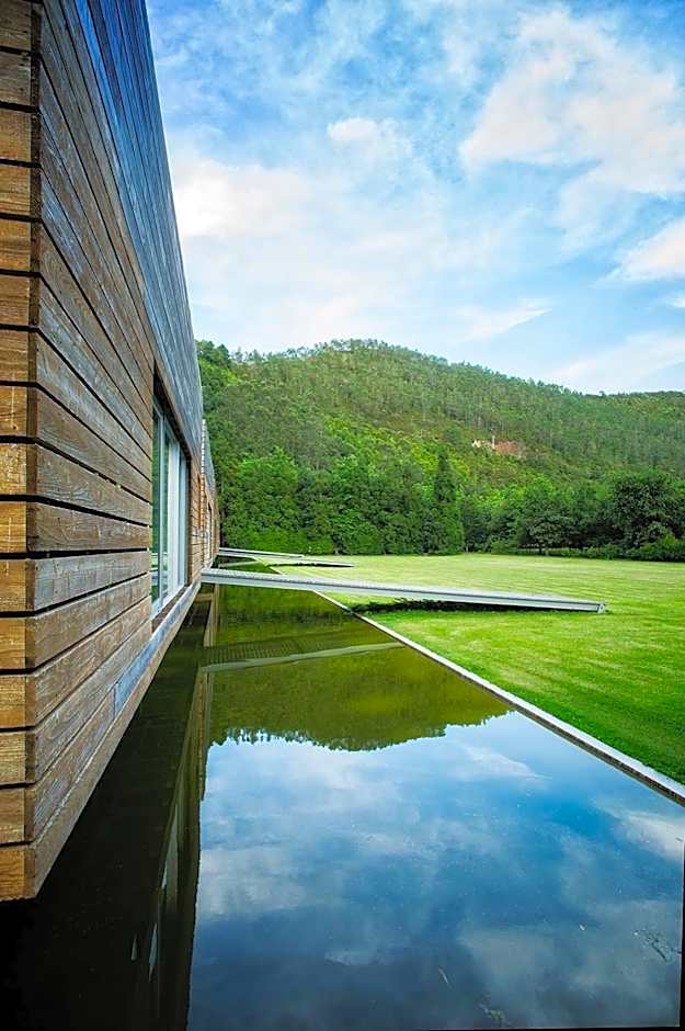 Furnas Lake Forest Living