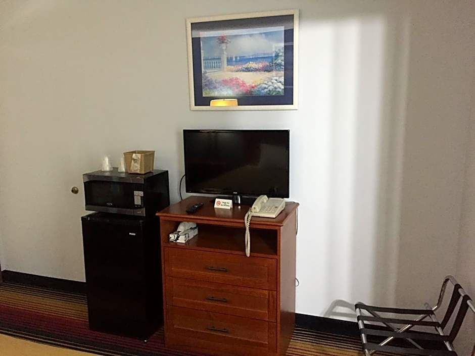 Travelodge by Wyndham Spirit Lake/Okoboji
