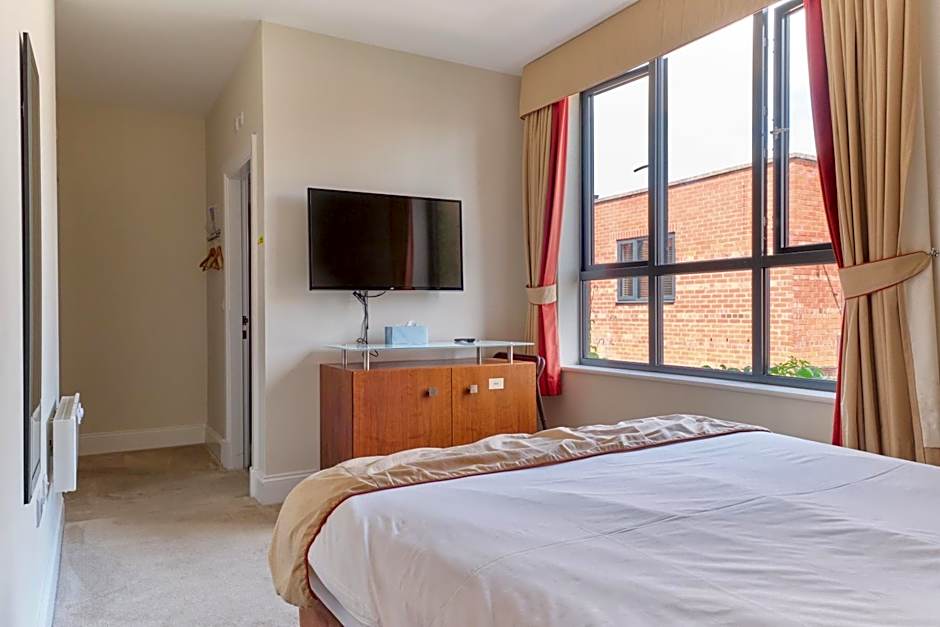 Kings Park Hotel