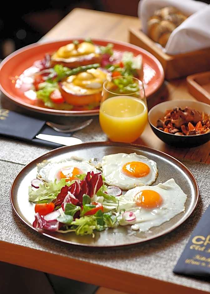 Chop Old House Hotel