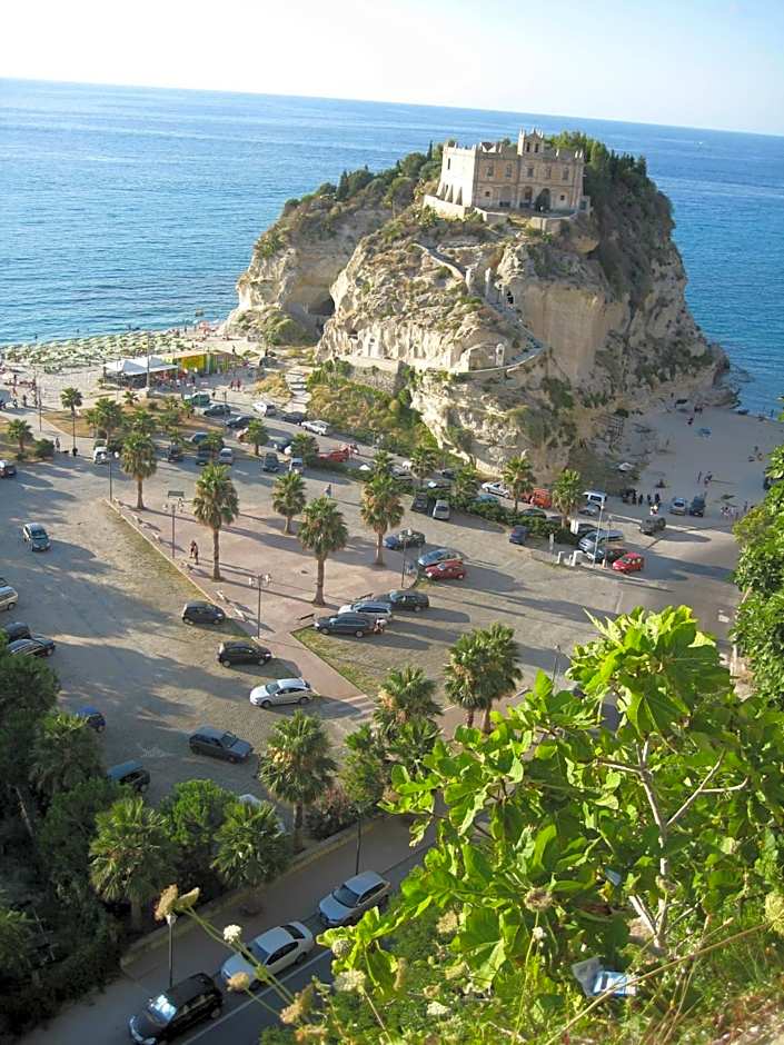 Residence Hotel La Taverna