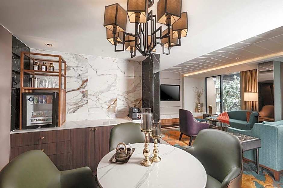 Nysa Hotel Bangkok Sukhumvit 11