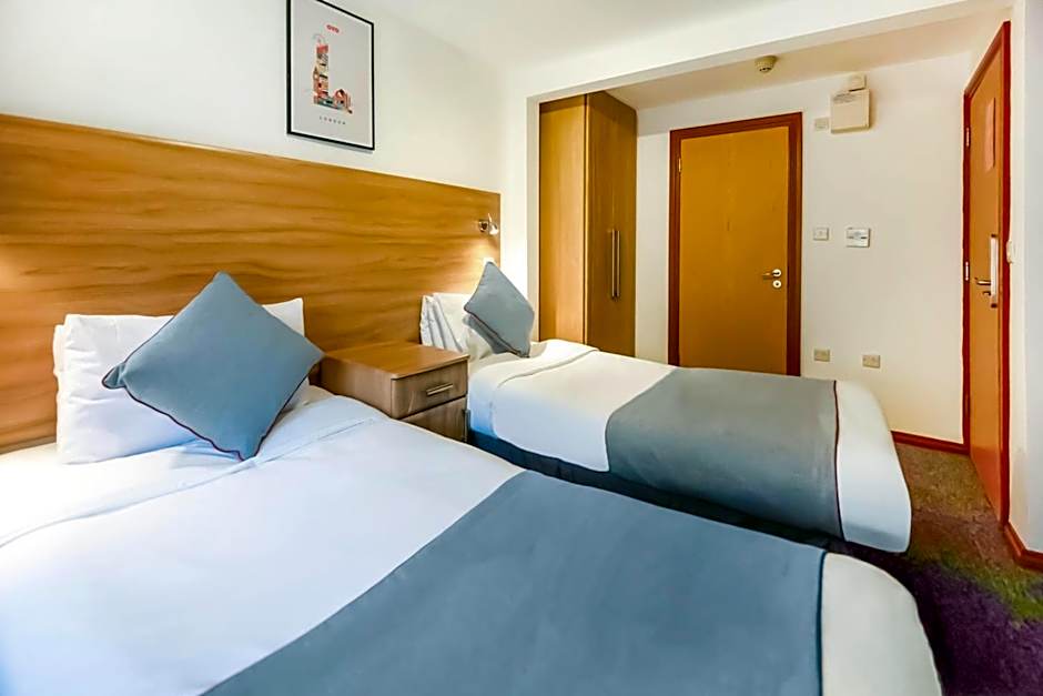 Arinza Hotel, London Ilford