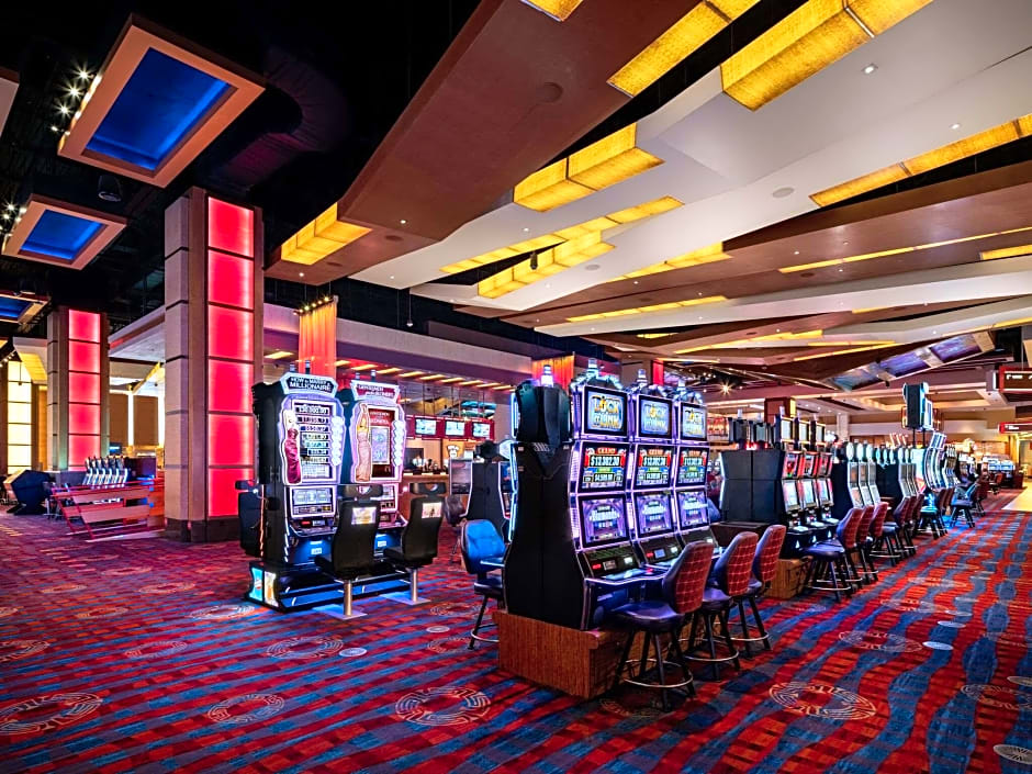 Vee Quiva Hotel & Casino