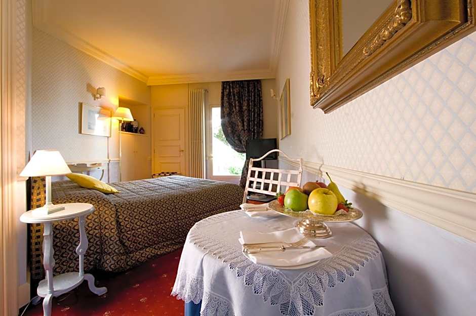 Photo 1 of 3 of 1 Double Bed or 2 Beds