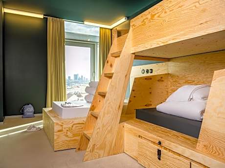 Triple Room with Private Bathroom