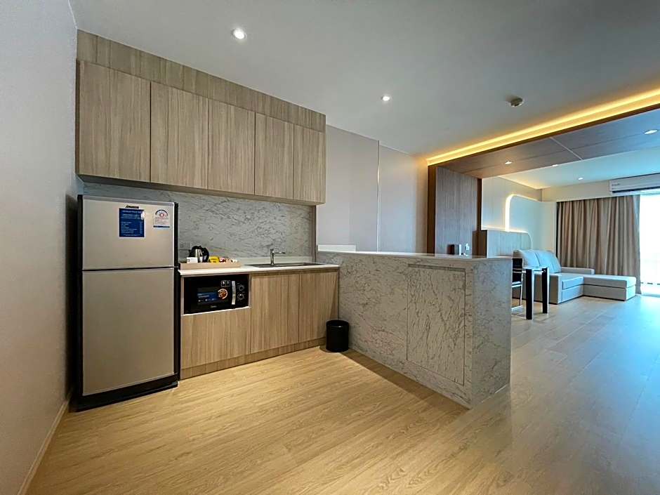 Golden City Rayong Hotel