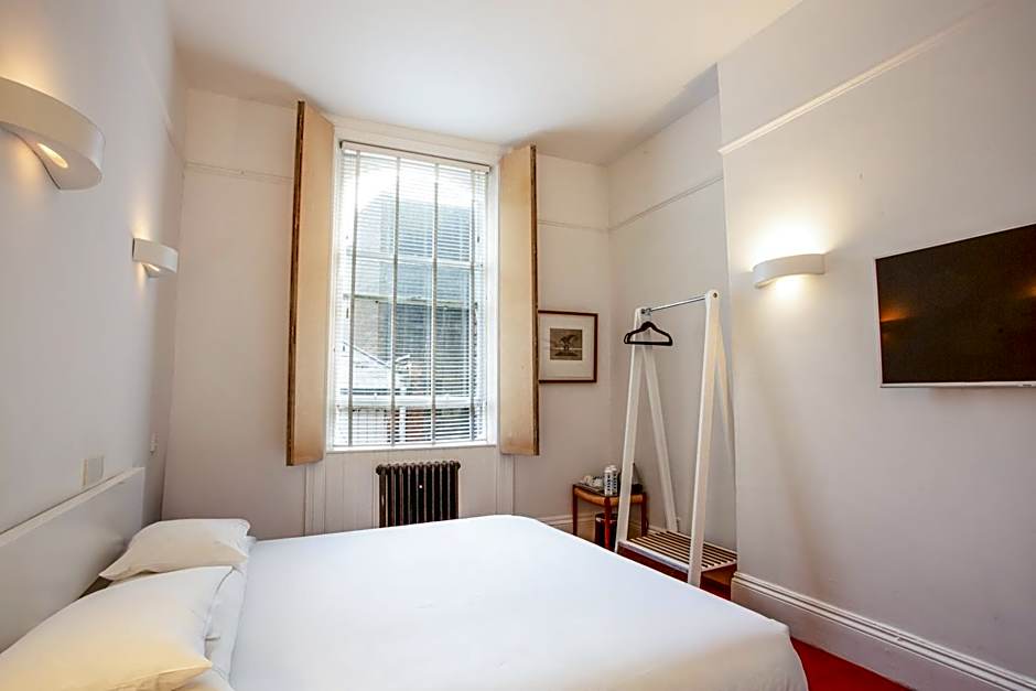 Kellys Hotel