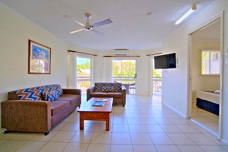 Cairns Queenslander Hotel & Apartments