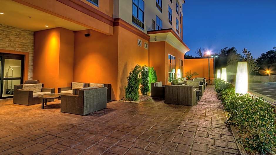 Holiday Inn & Suites Tupelo North By IHG