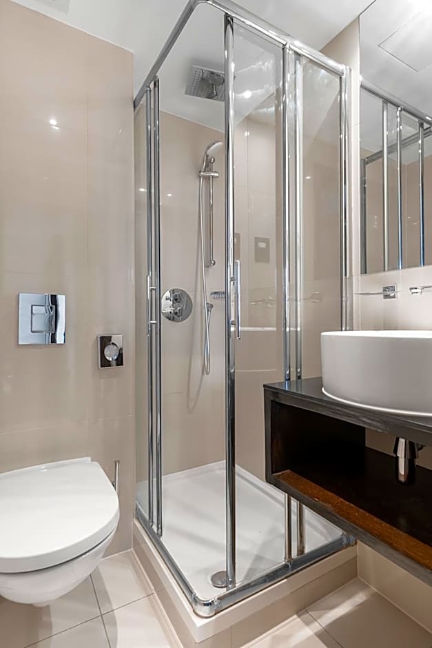 LHA Paddington Hostel