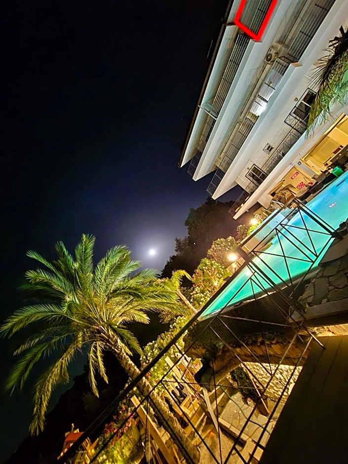 PIOTROWSKI APARTMENTS