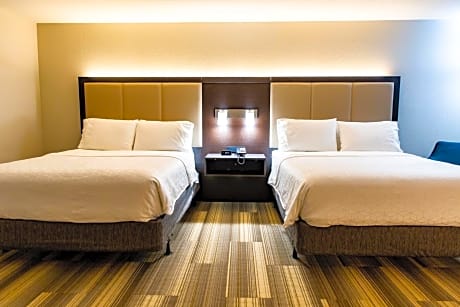 Room with Two Beds - Hearing Accessible - Non-Smoking