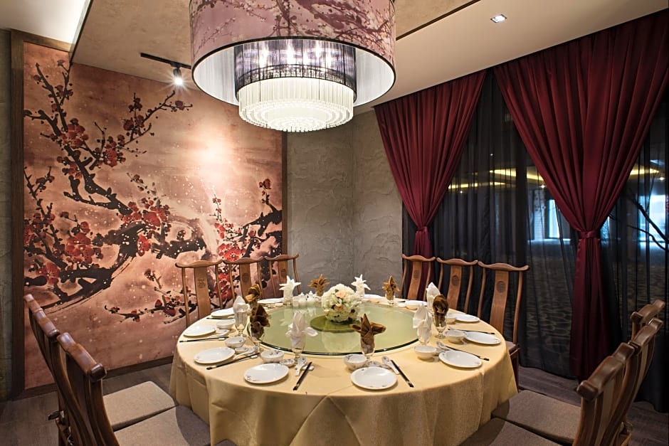 Vangohh Eminent Hotel & Spa