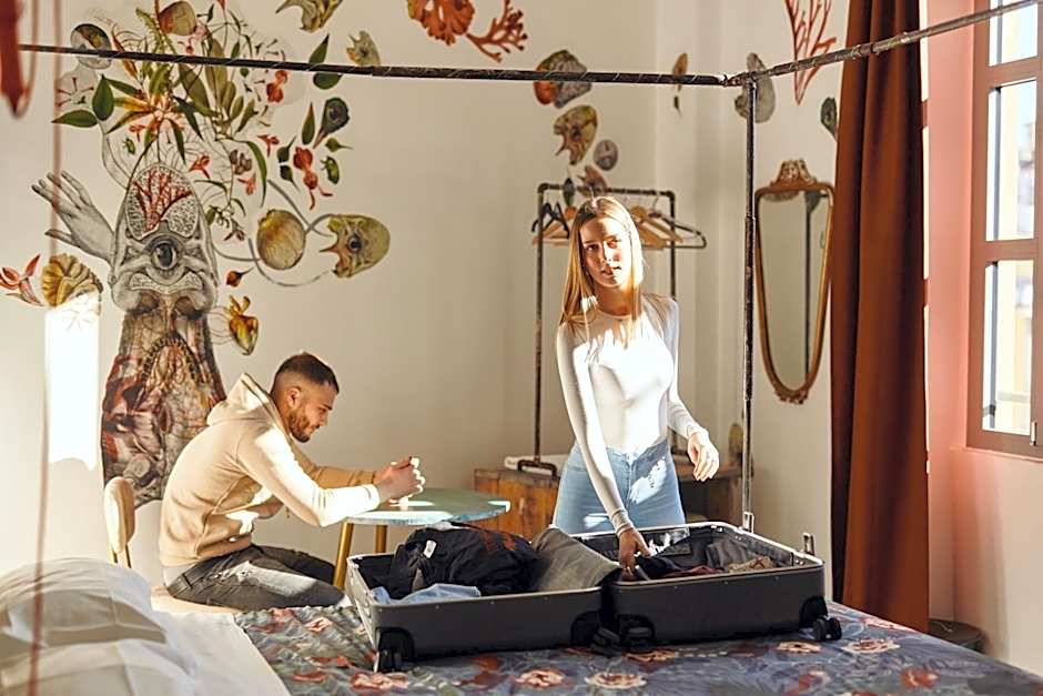 Madama Hostel & Bistrot