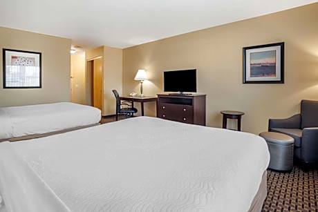 2 Queen Beds Non-Smoking Work Desk Safe Microwave And Refrigerator Wi-Fi Full Breakfast