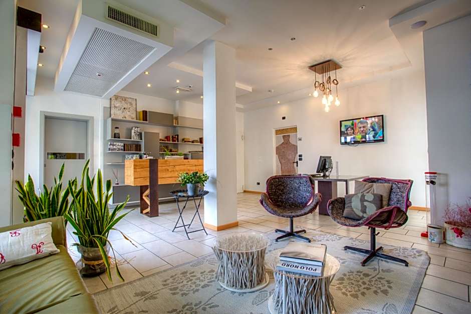 D-Place Hotel & Suite