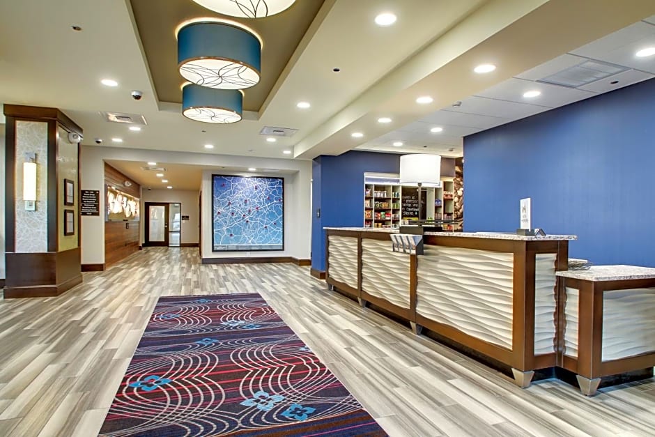 Hampton Inn & Suites Greenville Airport