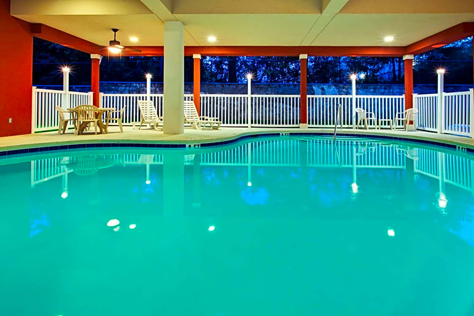Country Inn & Suites by Radisson, Tallahassee Northwest I-10, FL