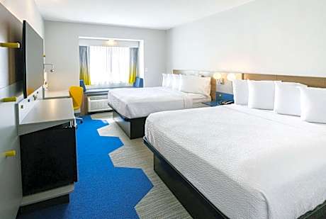 2 Queen Beds Hearing Accessible Room Non-Smoking