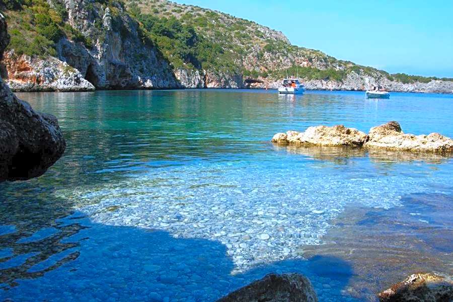 Hotel Residence il villaggio Lì cylentos Policastro Scario a 100 mt dal mare
