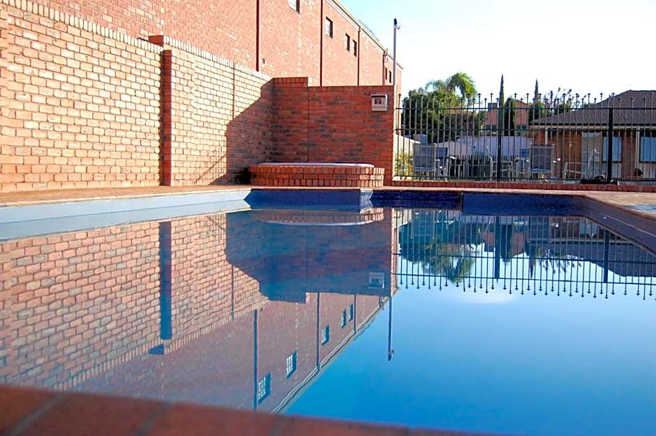 Australian Settlers Motor Inn