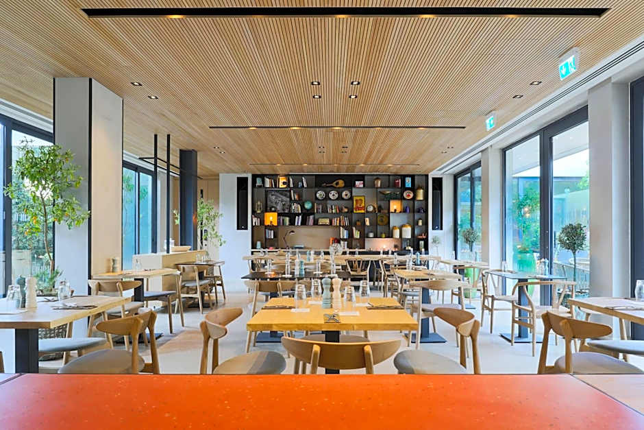 Hotel Indigo Larnaca By IHG