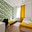 ROYAL ROOMS***