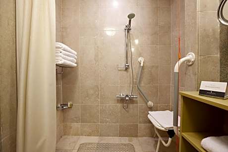 Classic King Room - Accessible