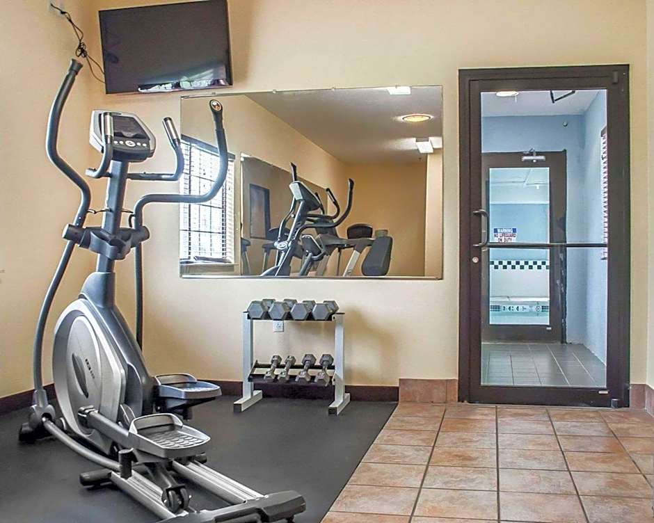 Comfort Inn & Suites Hamburg - Buffalo South