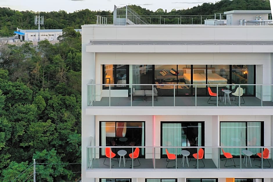 SETOUCHI KEIRIN HOTEL 10 by Onko Chishin