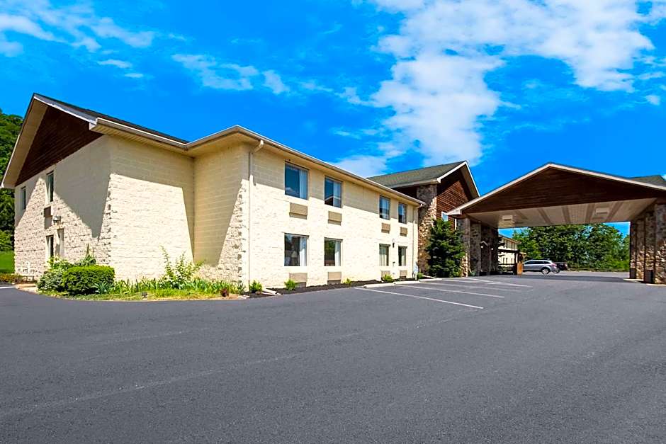 SureStay Plus Hotel by Best Western Berkeley Springs