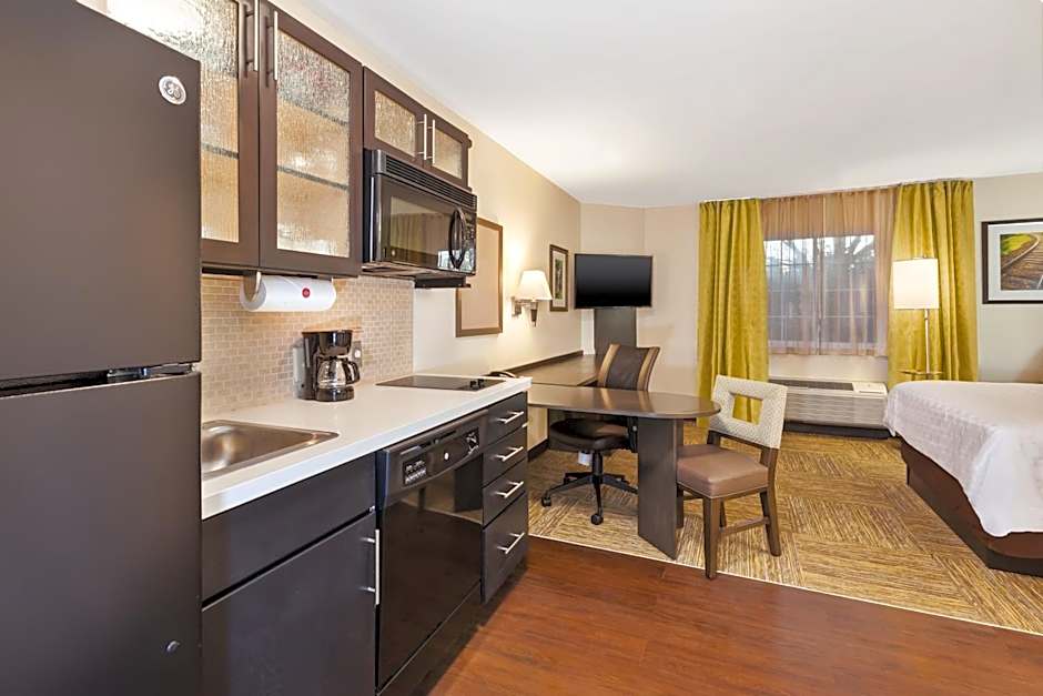 Candlewood Suites Huntersville-Lake Norman Area By IHG