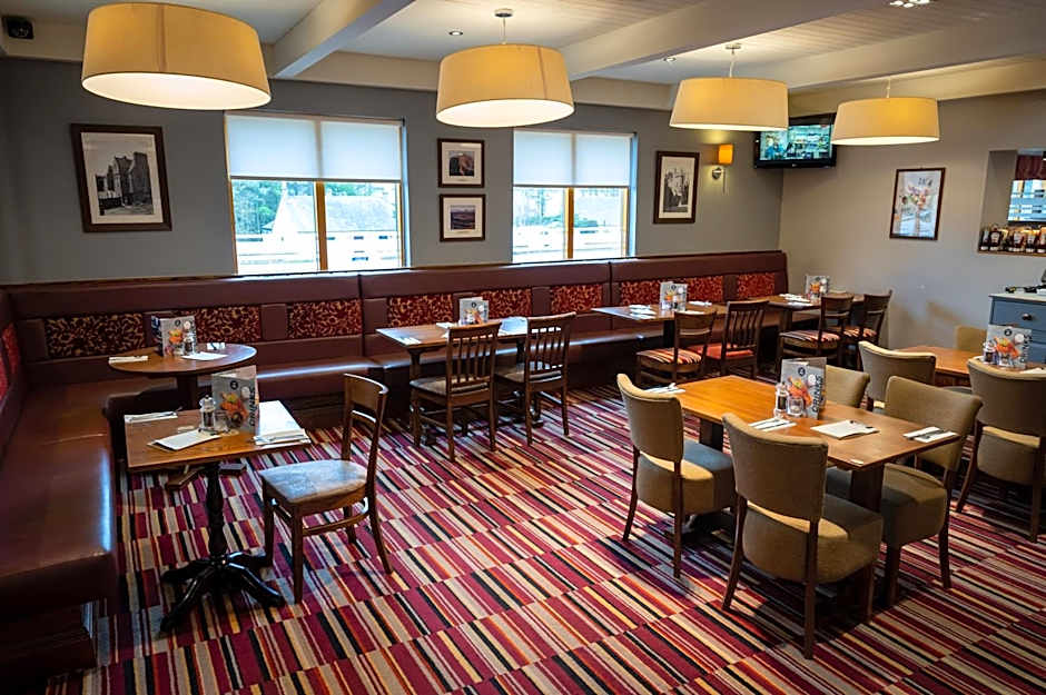 Wellington Hotel by Greene King Inns