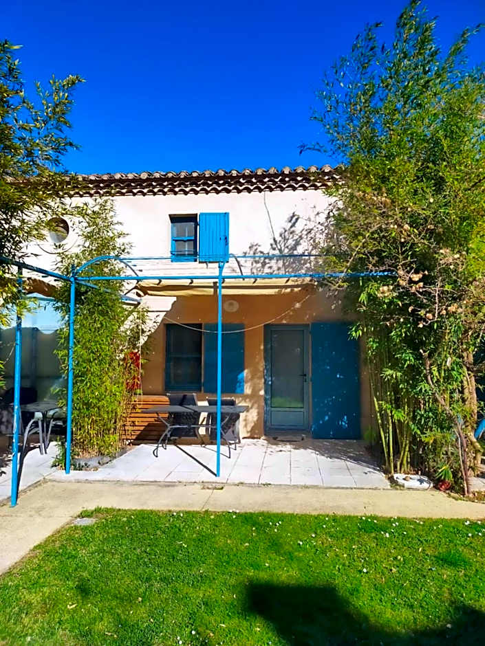 Mas de la Tour Carbonnière