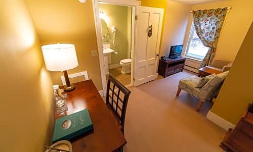 The New London Inn