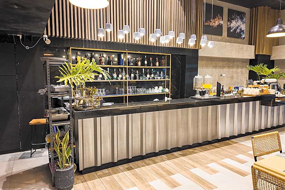 JET Hotel Lipa City