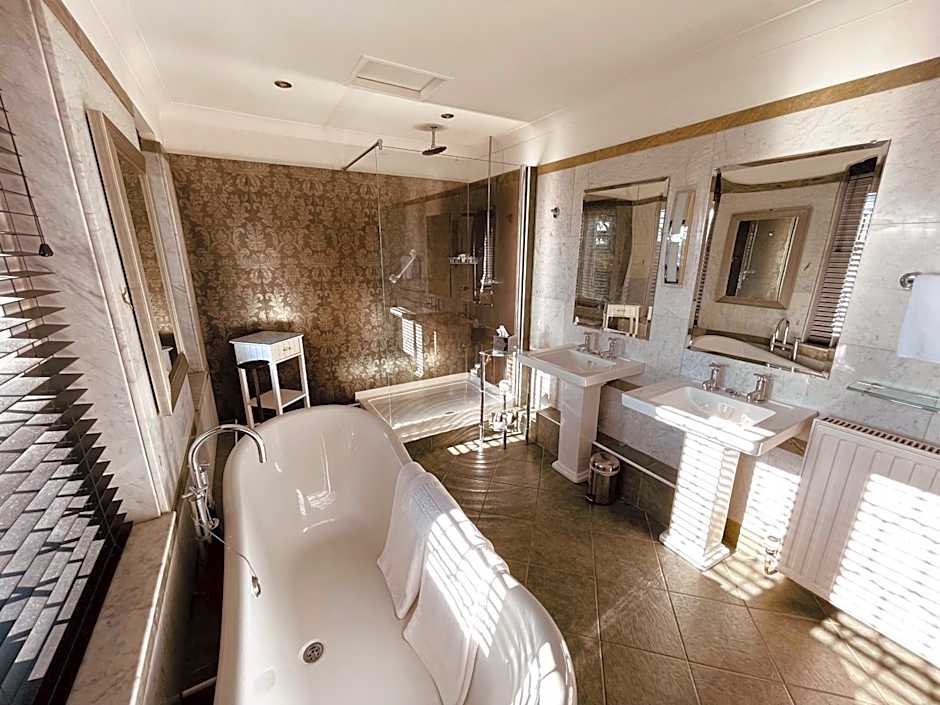 Nuthurst Grange Country House Hotel & Restaurant