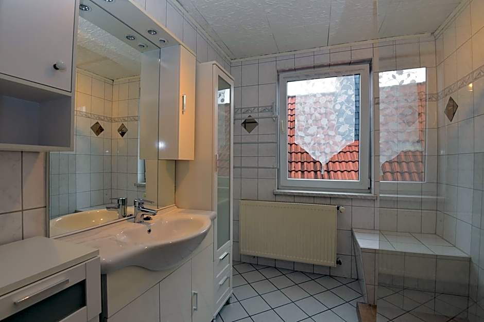 Monteurhaus-Arbeiterunterkunft Haus Markus Suhl