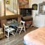 Room Saronno + B&B