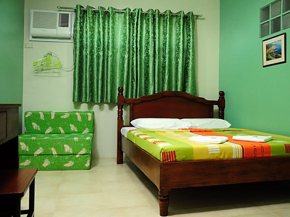 Tiptop Tower Suite Inn