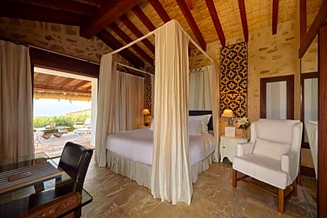 Suite with Private Pool