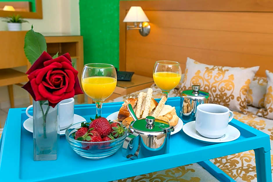 Avra Hotel