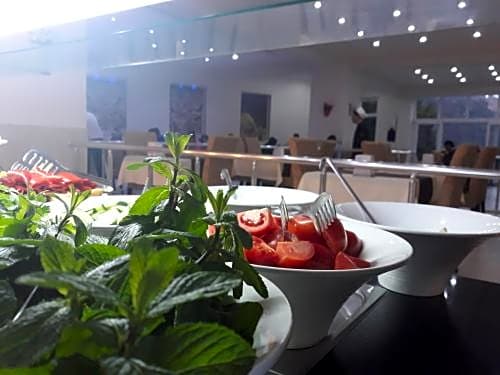 Golden Life Heights Deluxe Suite Hotel - Adult Only